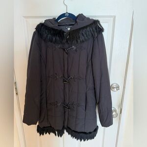 Sans Souci Black Puffer Coat with Faux Fur Trim